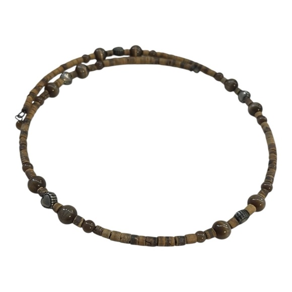 Rustic Brown Beaded Choker Necklace with Earthy Aesthetic - Picture 3 of 3